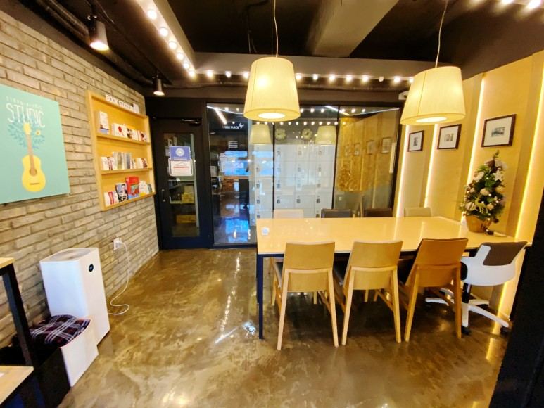 인계동 스터디카페 어썸팩토리 내부 사진 1